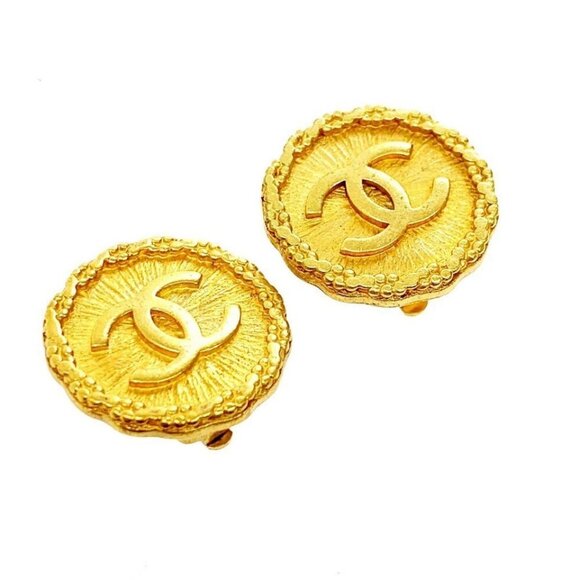CHANEL CC Logos Round Clip-On Earrings Gold Tone 93A Auth D-w10 - Picture 1 of 6